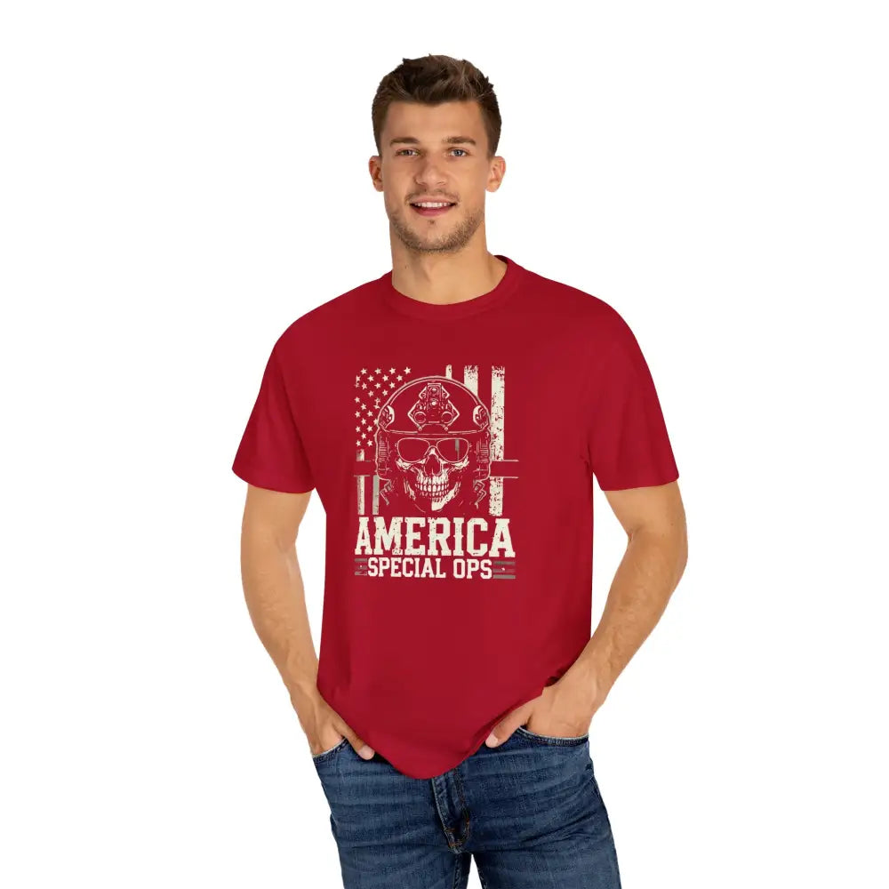 Man wearing america special ops vintage military tee with skull and American flag design