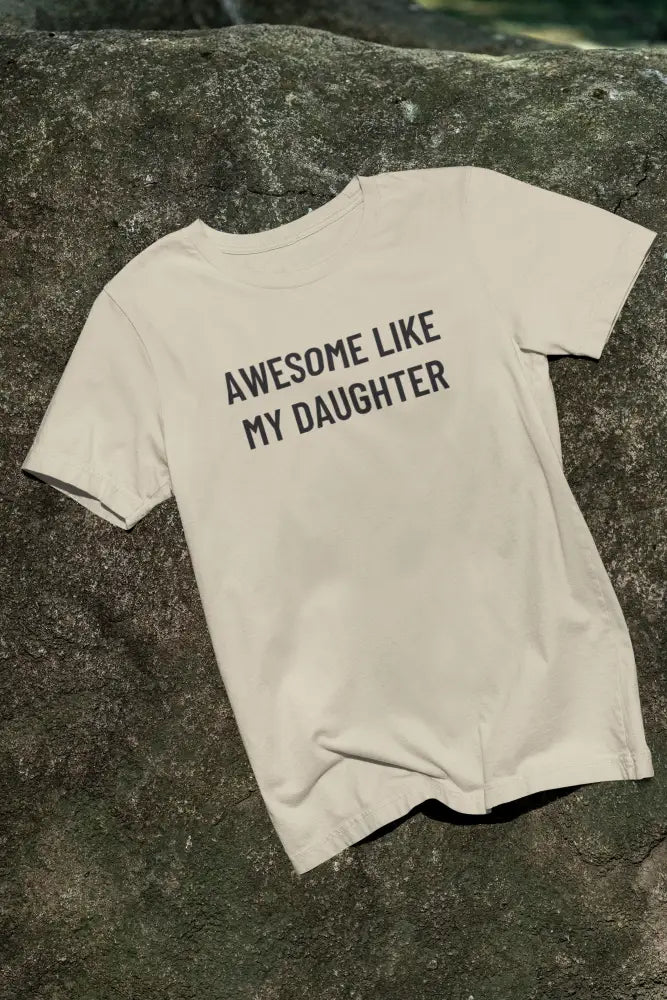 Light crew-neck t-shirt with daughter funny graphic to celebrate fatherhood