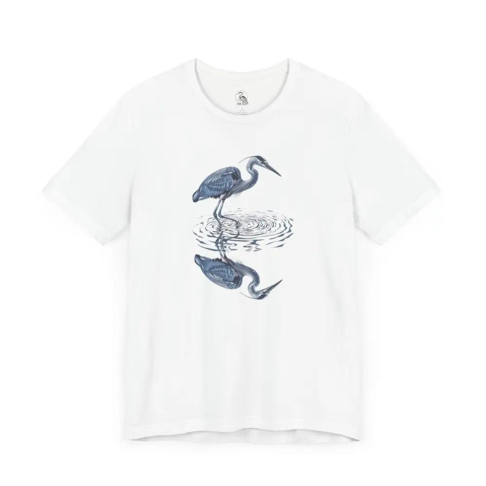 White short-sleeved reflection graphic t-shirt with beautifully detailed heron
