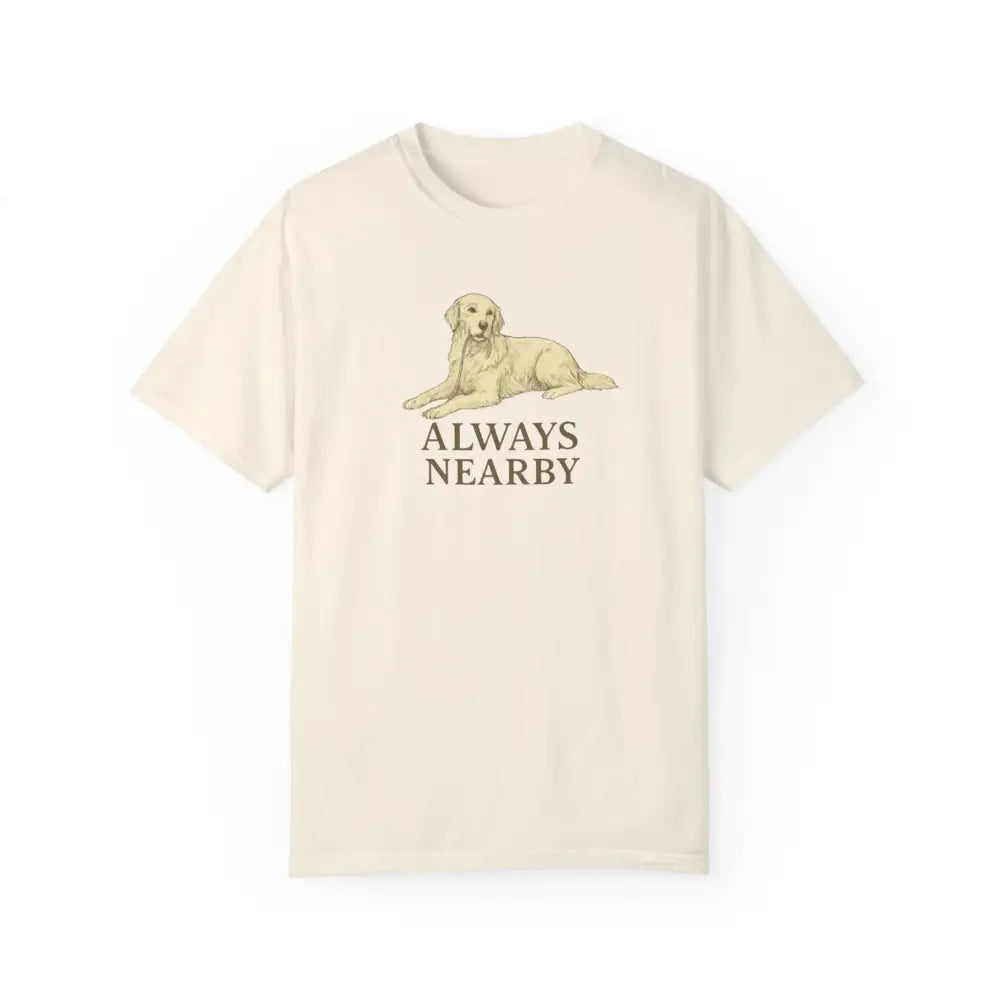Unisex garment-dyed t-shirt with golden retriever print